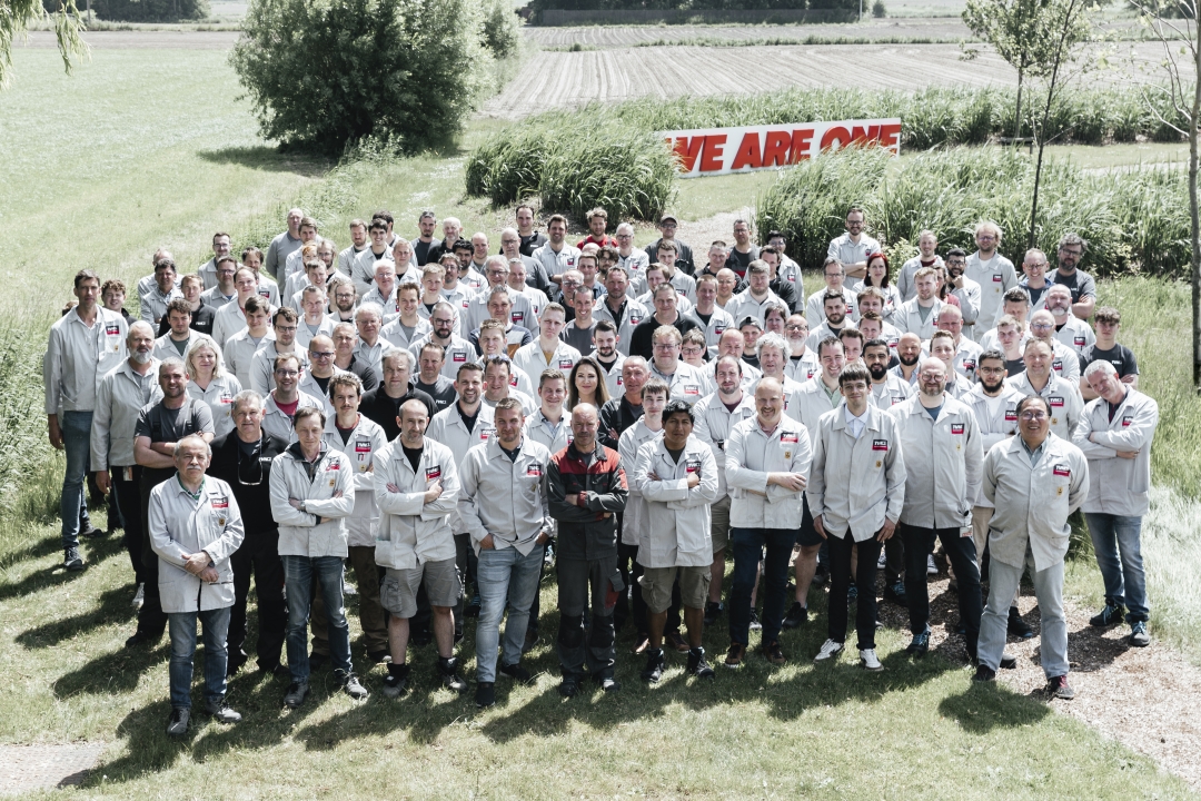 EEN DESKUNDIG TEAM VAN TECHNICI & INGENIEURS