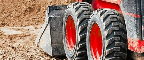Two essential tips for buying skid steer loader tyres