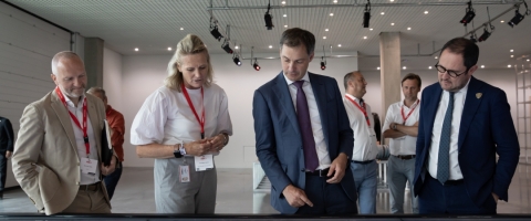 Premier De Croo bij TVH