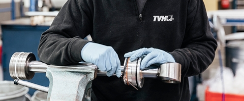 Компания TVH восстановит, отремонтирует, испытает и проконтролирует Ваш гидравлический цилиндр.