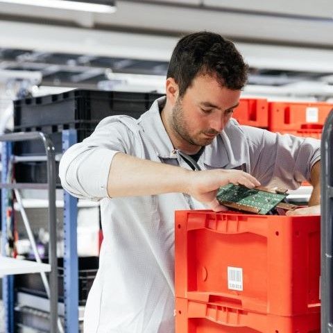 We buy your old parts