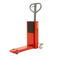 Quarter pallet trucks